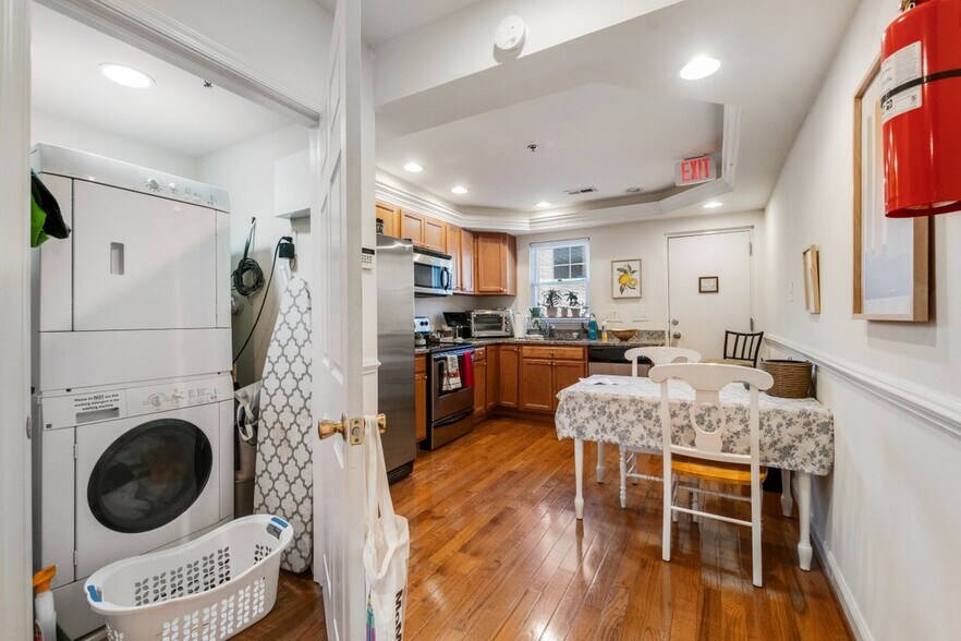 More Photos Of 1133 Light St, Baltimore Storefront Retail Office For Sale