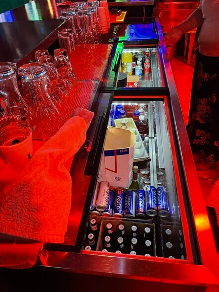 More Photos Of 4834 Montana Ave, El Paso Bar For Sale