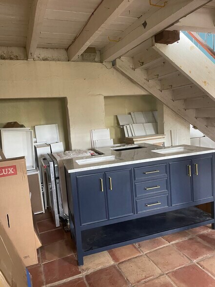 More Photos Of 6 Coryell St, Lambertville Storefront Retail Residential For Lease