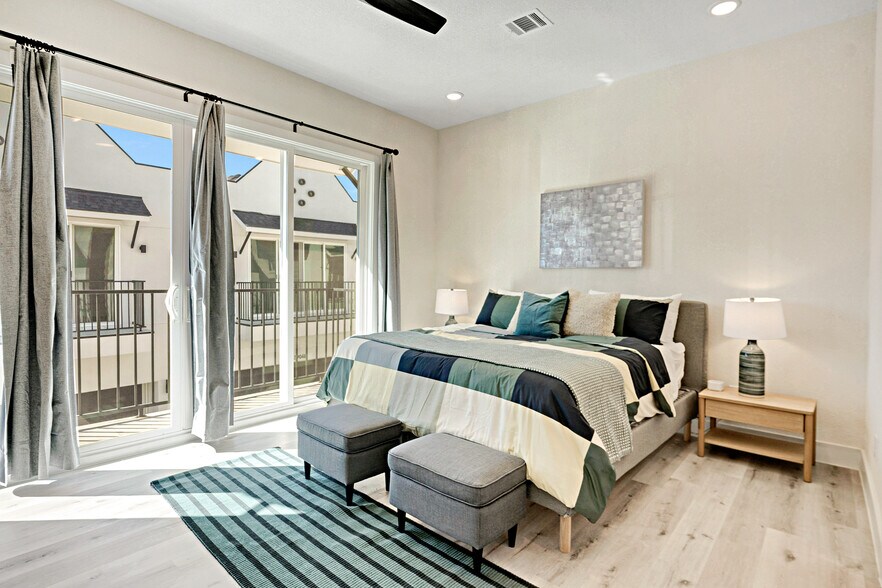 More Photos Of , Houston Multifamily For Sale