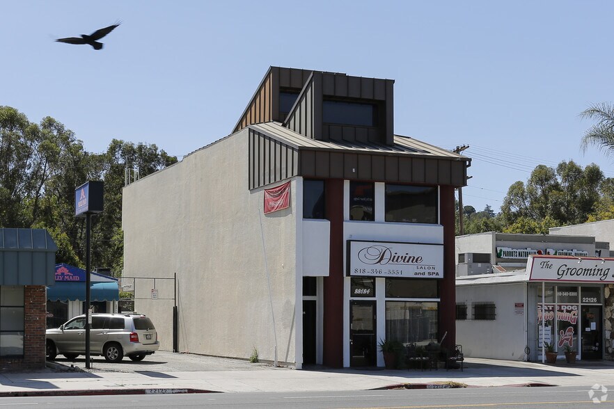 Primary Photo Of 22124 Ventura Blvd, Woodland Hills Office For Lease