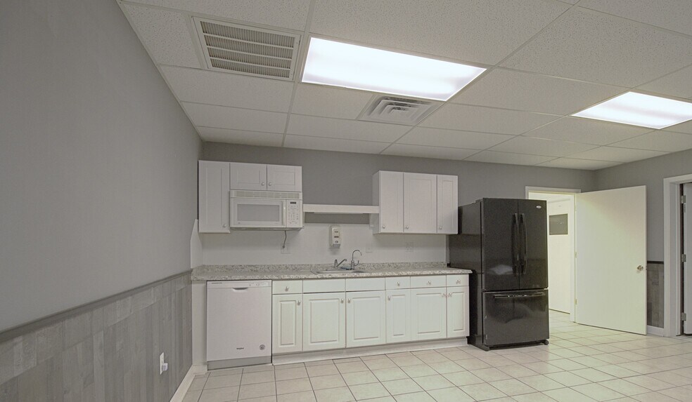 More Photos Of 18025 W Little York Rd, Katy Flex For Sale