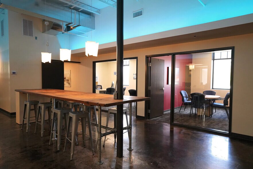More Photos Of 17 S Dewey Ave, Oklahoma City Coworking Space
