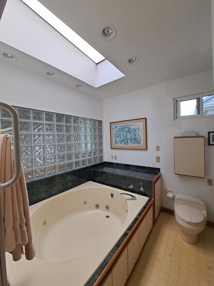 More Photos Of 1818-1820 Winhurst St, Pittsburgh Apartments For Sale