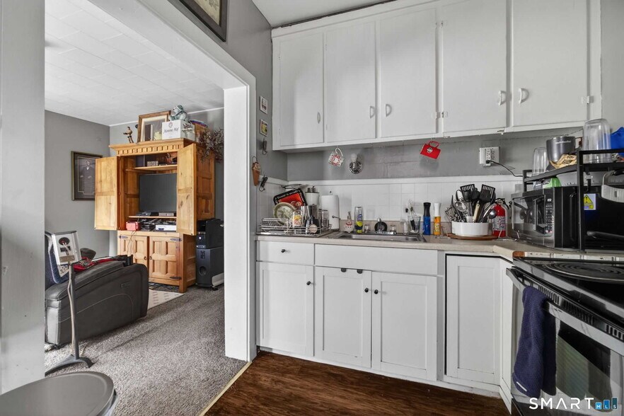 More Photos Of 140 N Main St, Griswold Apartments For Sale