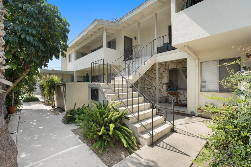 More Photos Of 3728 Redondo Beach Blvd, Torrance Apartments For Sale