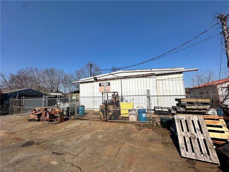 More Photos Of 1702 Southern Blvd, Virginia Beach Manufacturing For Sale