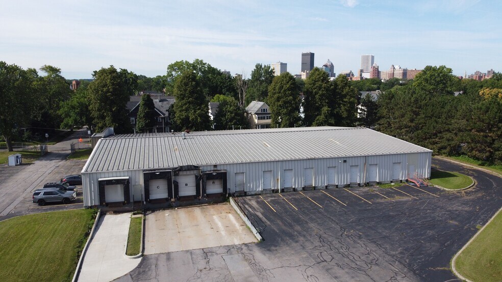 More Photos Of 4 Champeney Ter, Rochester Warehouse For Lease