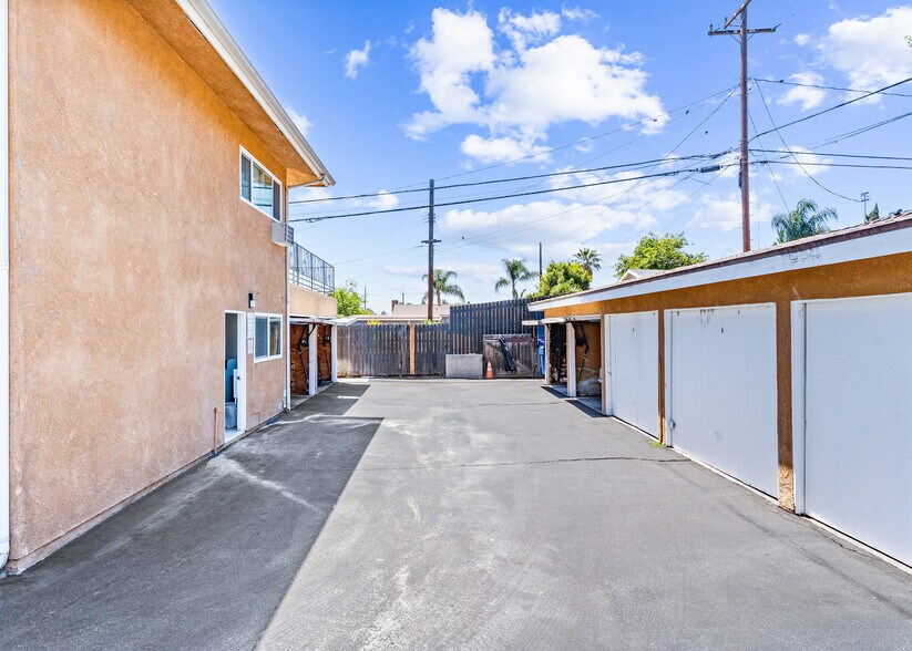 More Photos Of 449 Melody Ln, Placentia Apartments For Sale