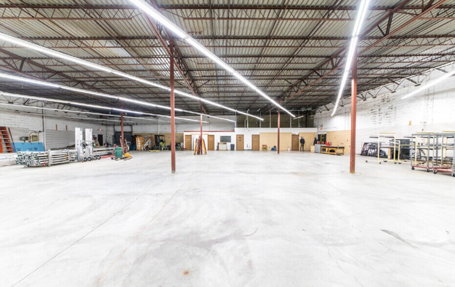 More Photos Of 2730 Delmar Blvd, Saint Louis Warehouse For Lease