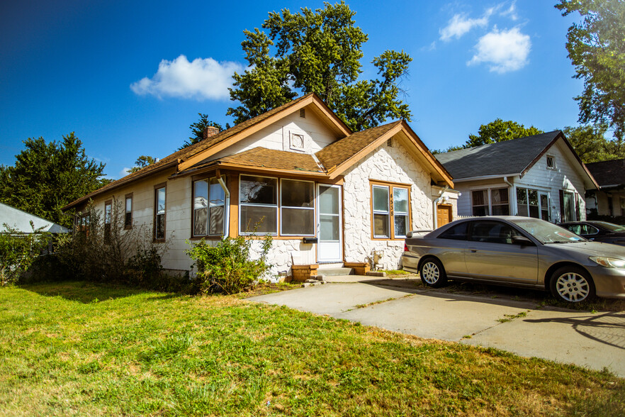 Primary Photo Of 4538 Izard St, Omaha Parking Garage For Sale