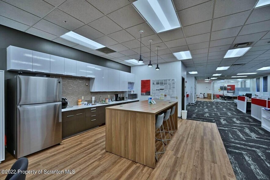 More Photos Of 1300 Old Plank Rd, Mayfield Medical For Sale