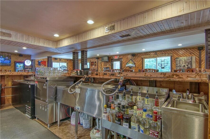 More Photos Of 14392 W County Road K, Hayward Restaurant For Sale