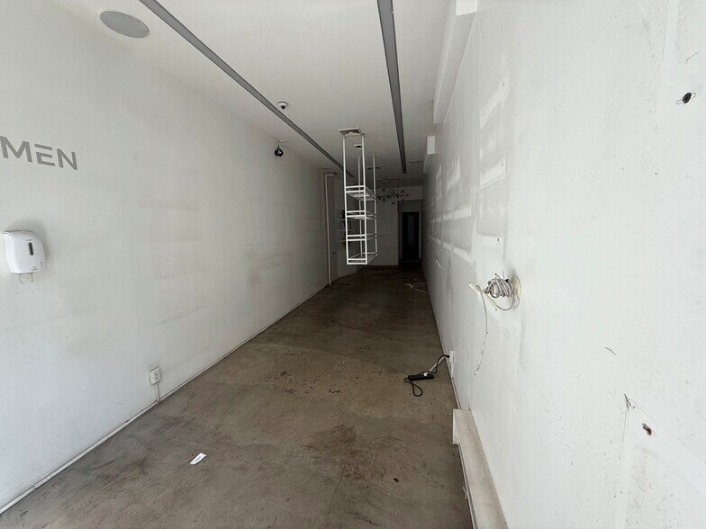 More Photos Of 55 Spring St, New York Multifamily For Sale