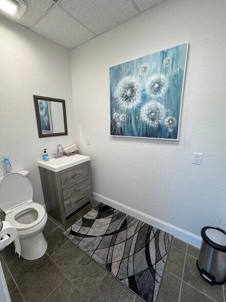 More Photos Of 412-414 Madrid Blvd, Punta Gorda Office For Lease