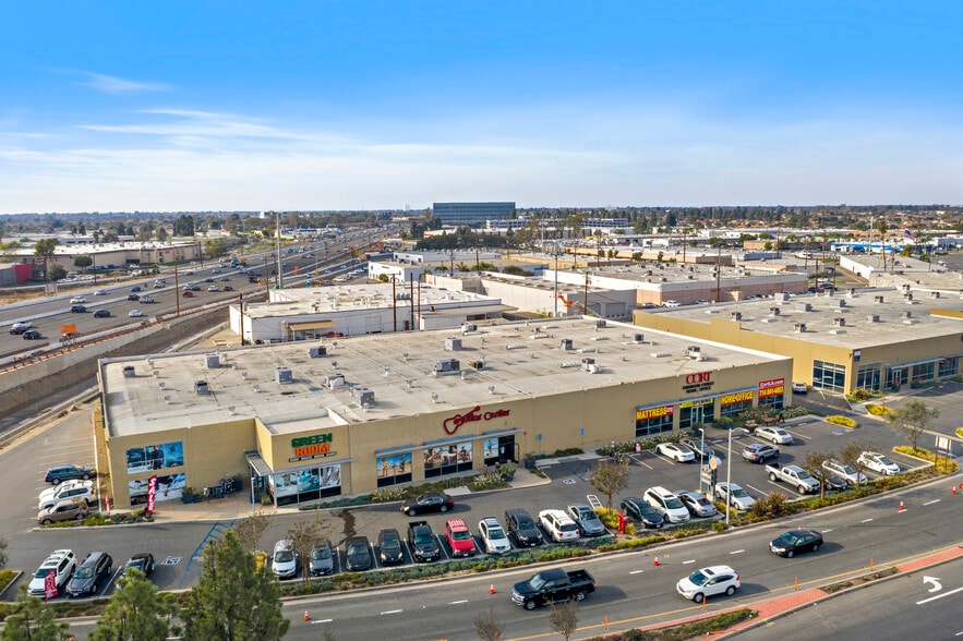 More Photos Of 18349-18375 Euclid St, Fountain Valley Storefront For Lease