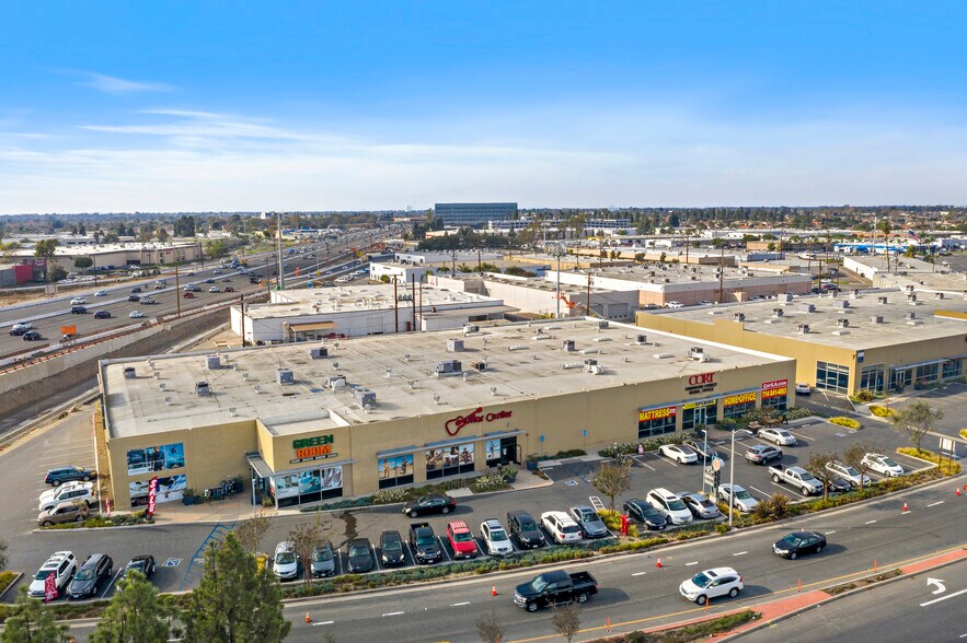 More Photos Of 18349-18375 Euclid St, Fountain Valley Storefront For Sale