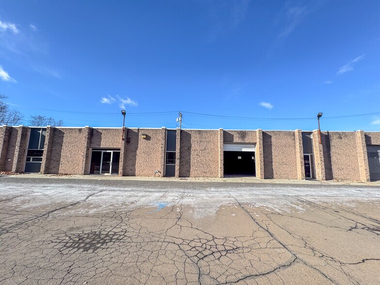 Primary Photo Of 325 Treadwell St, Hamden Warehouse For Lease