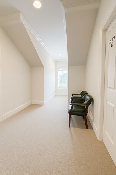 More Photos Of 579 Lakeland East Dr, Flowood Office For Lease