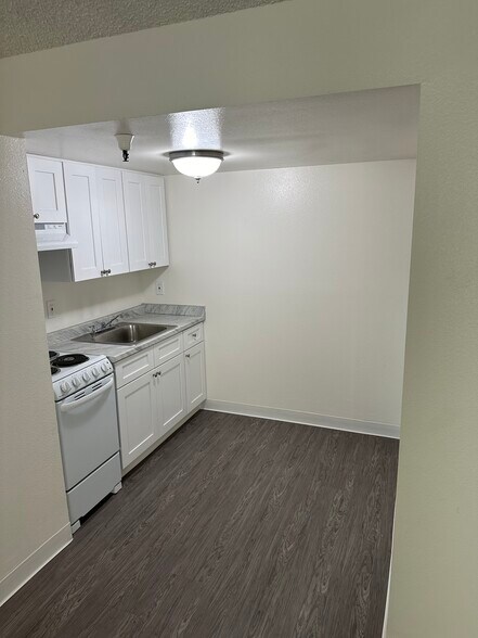 More Photos Of 363 E Gilbert St, San Bernardino Apartments For Sale