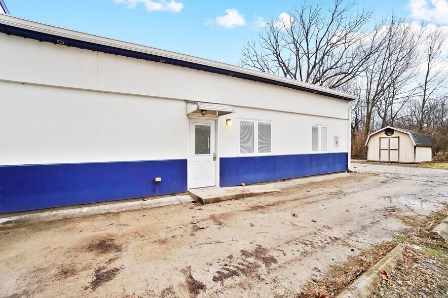 More Photos Of 6220 Knollwood Rd, Springfield Warehouse For Sale