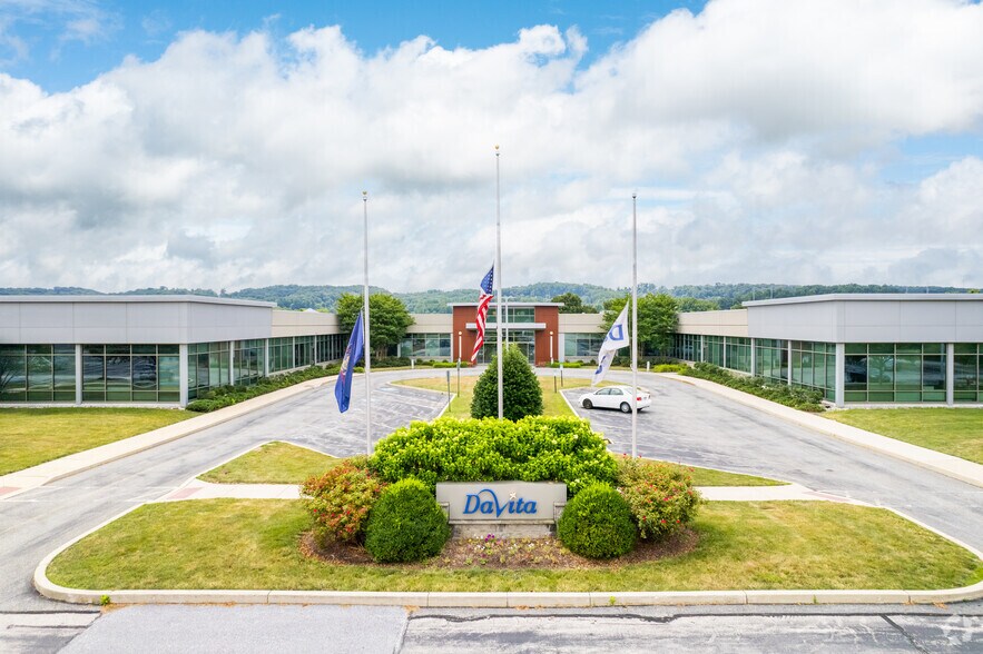 More Photos Of 2476 Swedesford Rd, Malvern Office For Lease