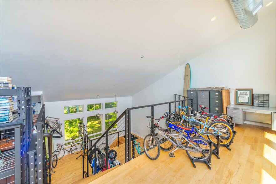 More Photos Of E3220 and E3218 State Highway M 28, Au Train Specialty For Sale