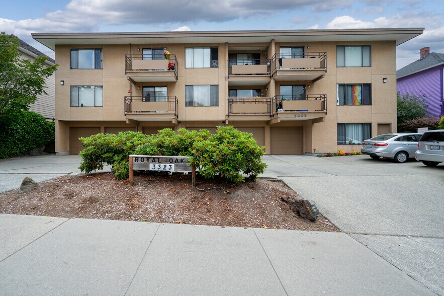 Primary Photo Of 3323 Oakes Ave, Everett Apartments For Sale