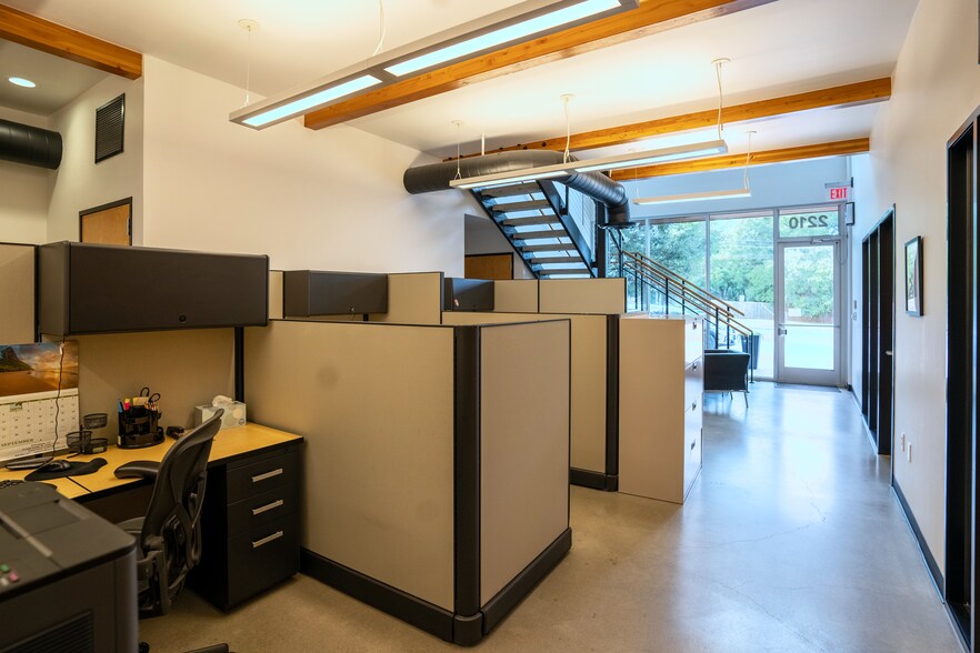 More Photos Of 2210 Western Trails Blvd, Austin Office For Lease