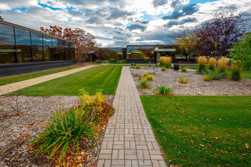 More Photos Of 9343 50th St, Edmonton Unknown For Lease