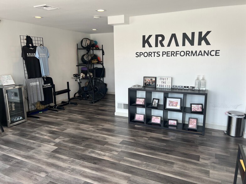 More Photos Of 29 Evans Pl, Pompton Plains Storefront Retail Office For Lease