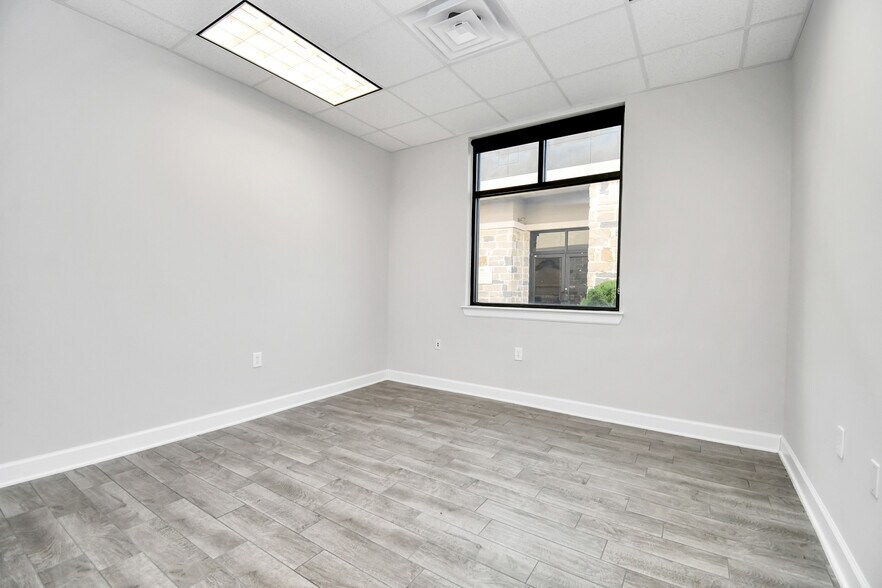 More Photos Of 830 Julie Rivers Dr, Sugar Land Unknown For Lease