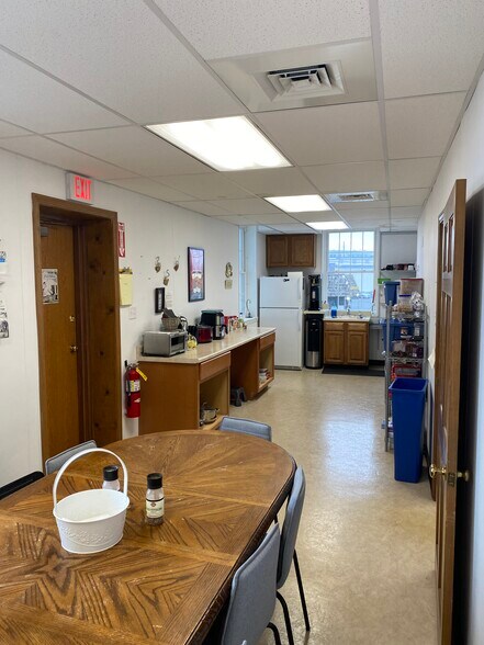 More Photos Of 675 Oakwood Ave, West Hartford Office For Lease