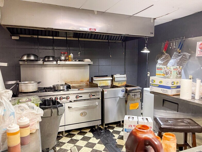 More Photos Of 6308 Quinn Dr, Baton Rouge Warehouse For Sale