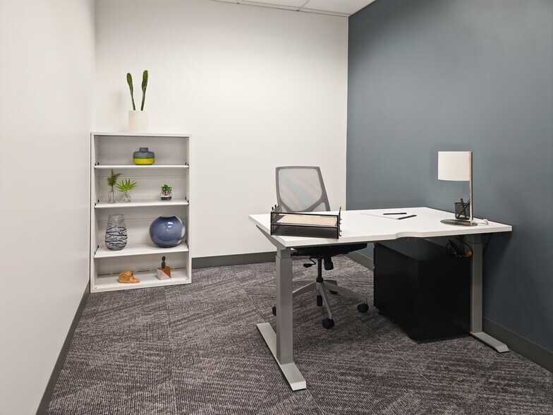 More Photos Of 1915 NE Stucki Ave, Beaverton Coworking Space
