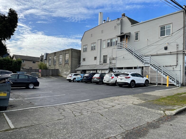 More Photos Of 8212-8218 Greenwood Ave N, Seattle Storefront Retail Residential For Sale