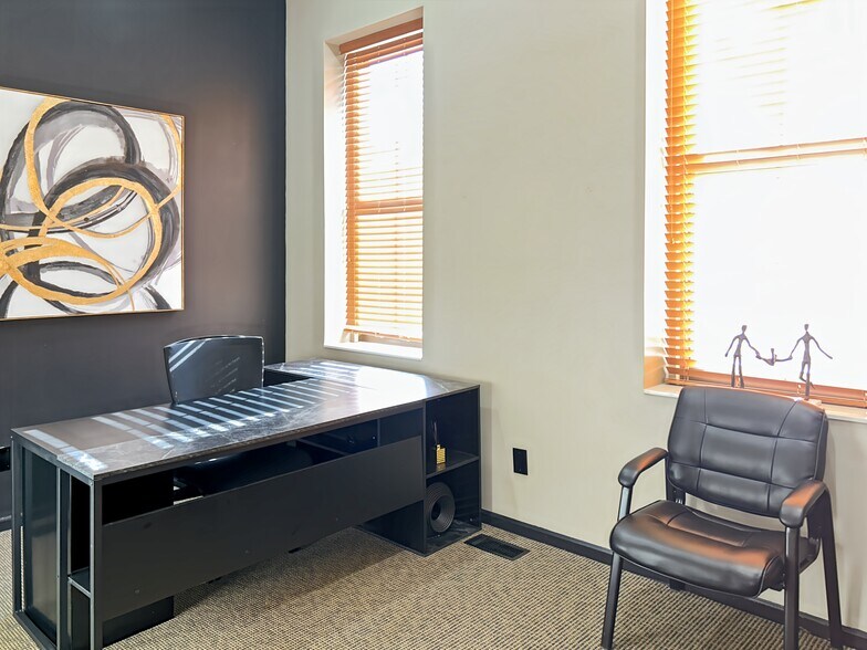 More Photos Of 1031 Lami St, Saint Louis Coworking Space