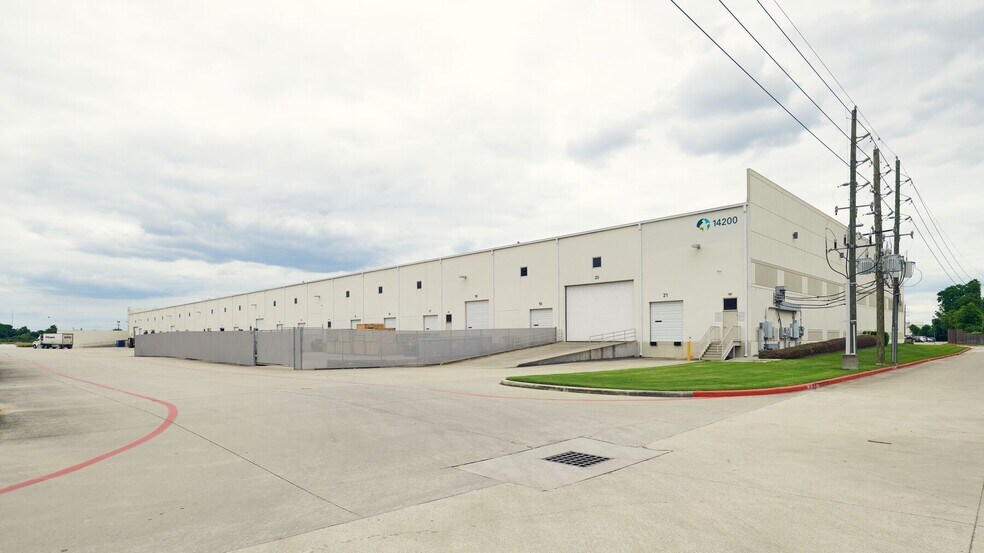More Photos Of 14200 Hollister Rd, Houston Unknown For Lease