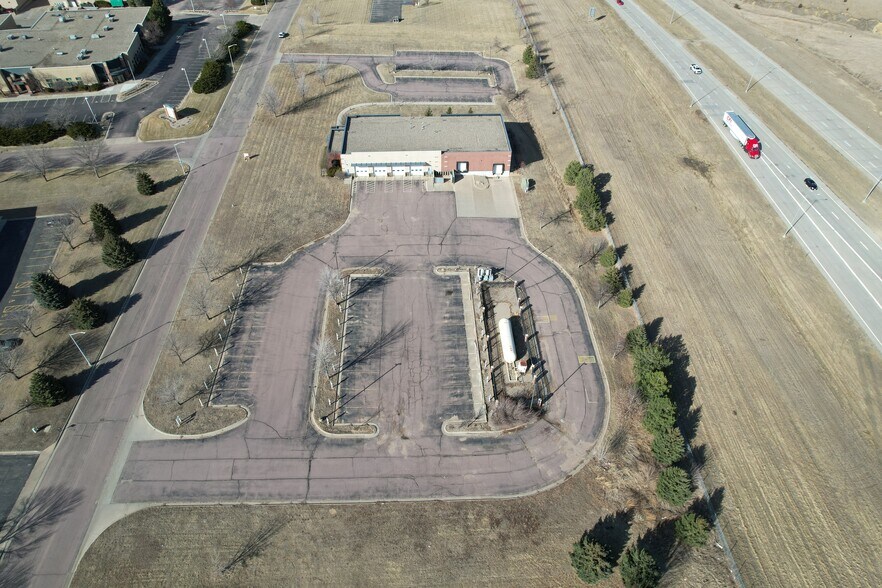 More Photos Of 4110 N Hainje Ave, Sioux Falls Refrigeration Cold Storage For Lease