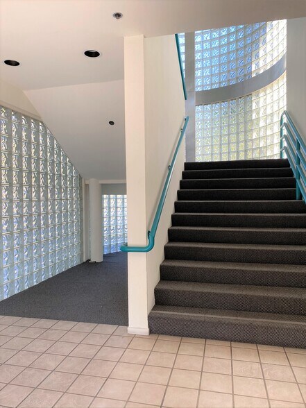 More Photos Of 577 Salmar Ave, Campbell Office For Lease