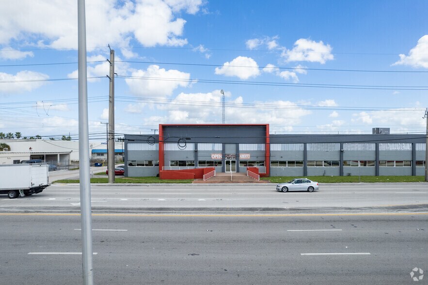More Photos Of 4225 NW 72nd Ave, Miami Warehouse For Lease