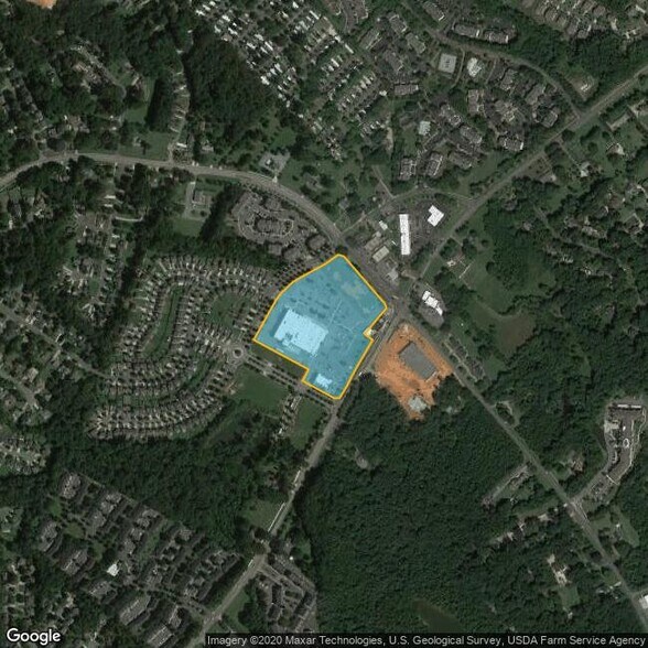 More Photos Of 5706 Wyalong Dr, Charlotte Storefront For Lease