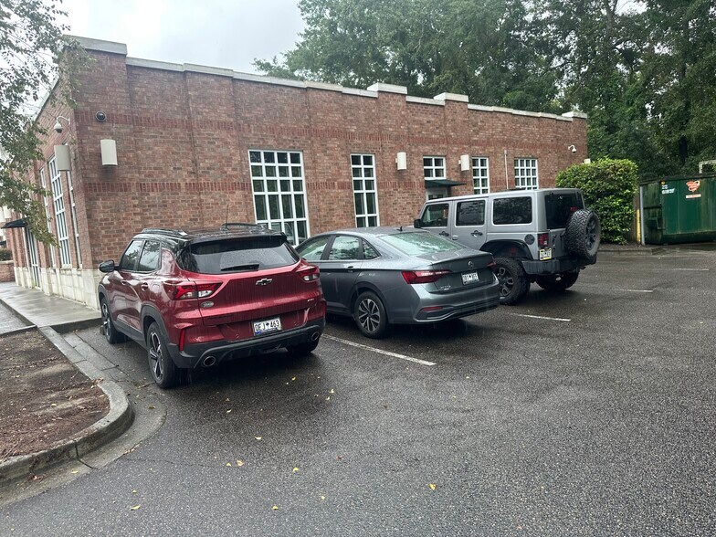 More Photos Of 7011 Rivers Ave, Charleston Office For Sale