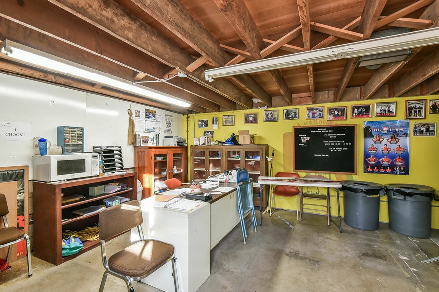 More Photos Of 700 11th St, Greeley General Retail For Sale