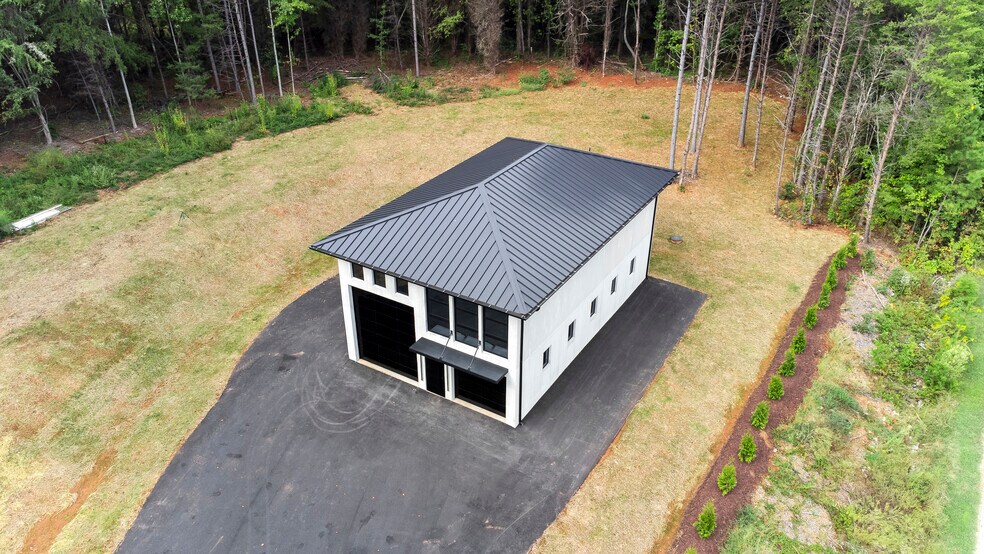 More Photos Of 248 Singleton rd, Mooresville Self Storage For Sale