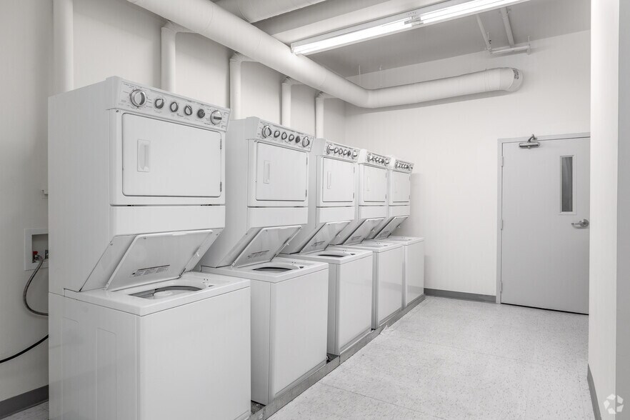 More Photos Of 7-9 Court St, Binghamton Apartments For Lease