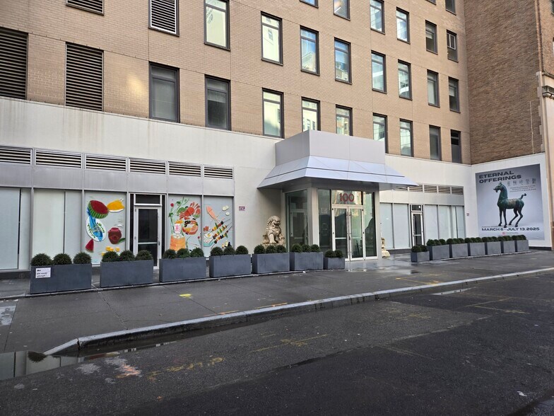 More Photos Of 94-106 Washington St, New York Office For Lease