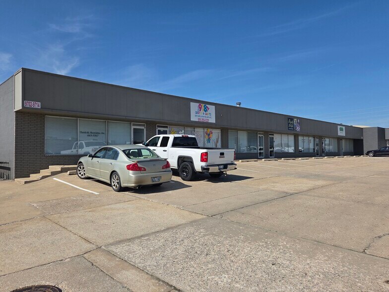 More Photos Of 9714-9748 E 55th Pl, Tulsa Light Manufacturing For Lease