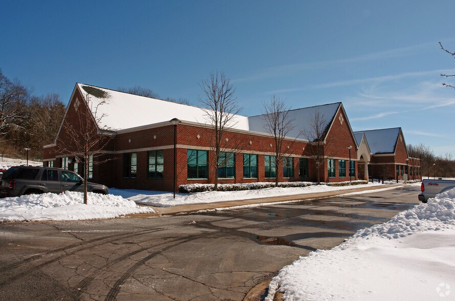 More Photos Of 950 Corporate Office Dr, Milford Medical For Lease