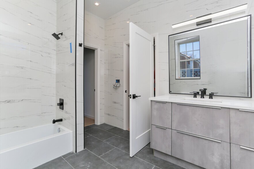 More Photos Of 63 Church St, Greenwich Apartments For Sale